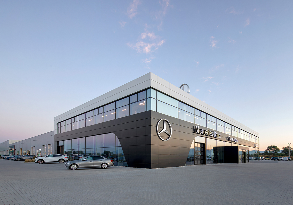 Mercedes-Benz Silver star complex